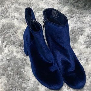 Blue Heeled boots size 6